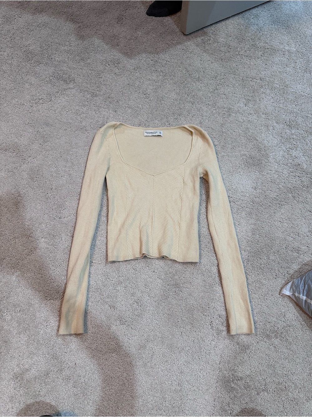 Abercrombie Ribbed Scoop Neck Long-Sleeve Top — Cream